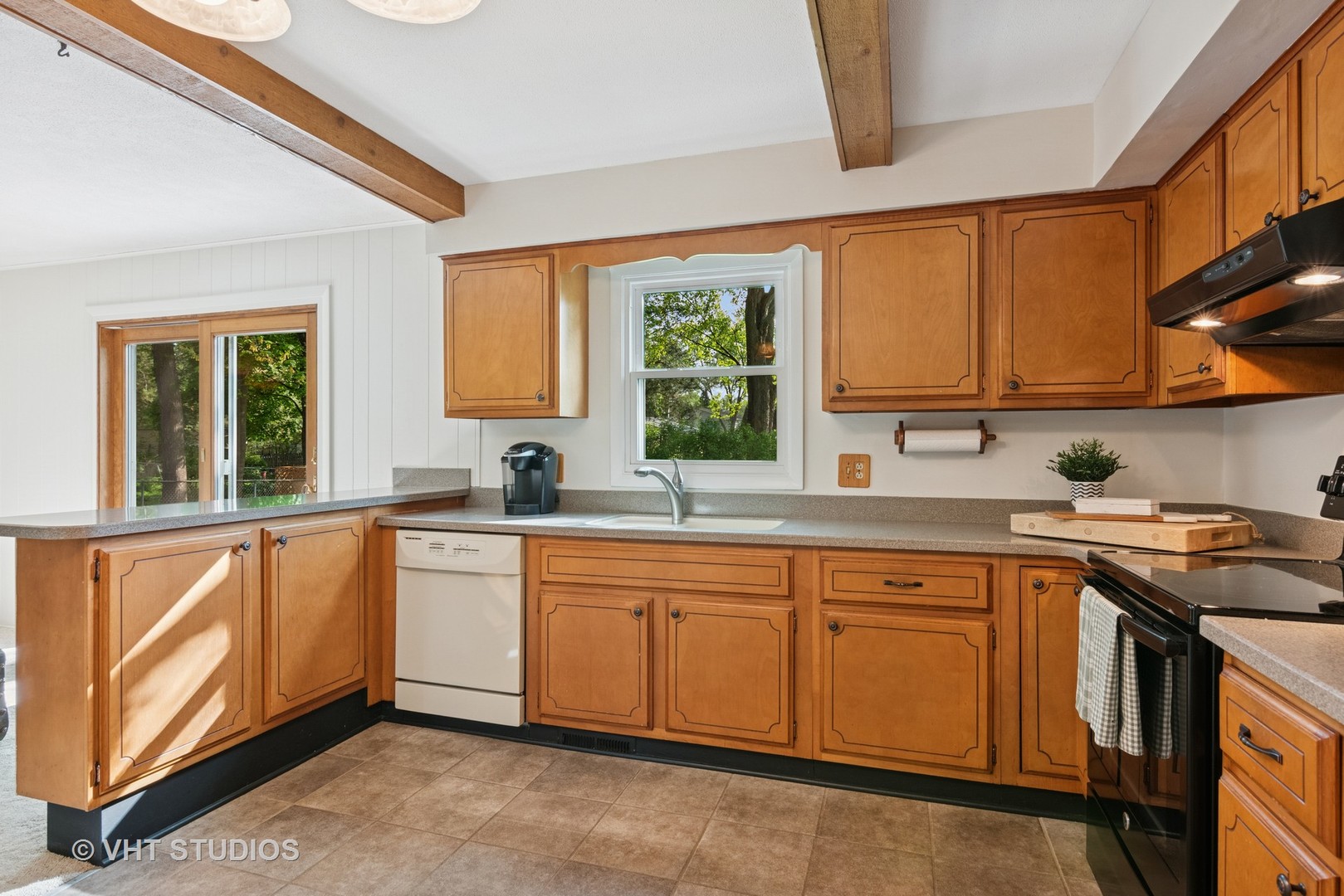 945 N Stark Drive Property Photo 11