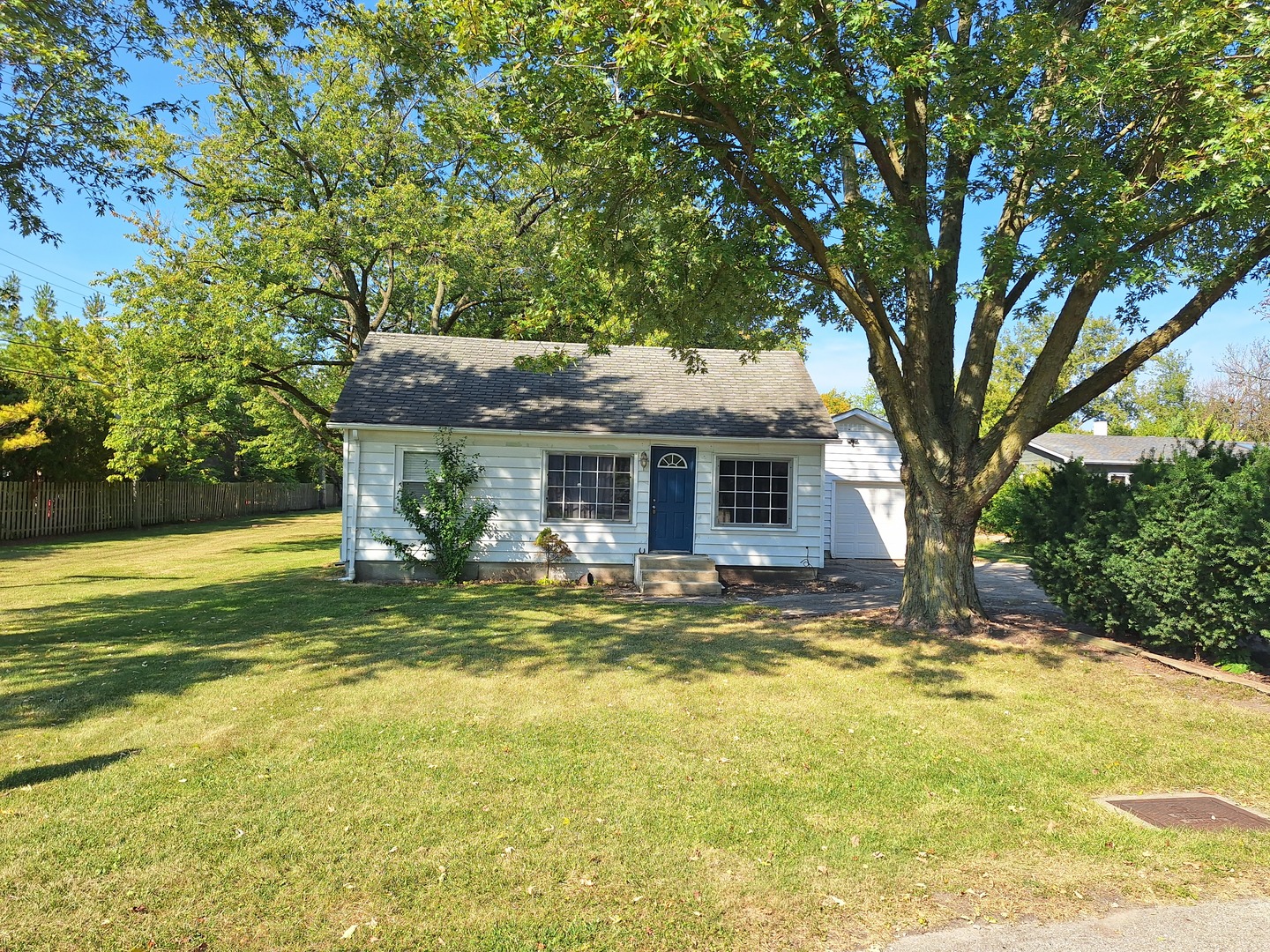 931 S Cedar Road Property Photo 1