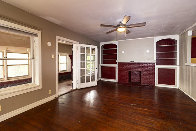 858 W Margate Ter Property Photo 5