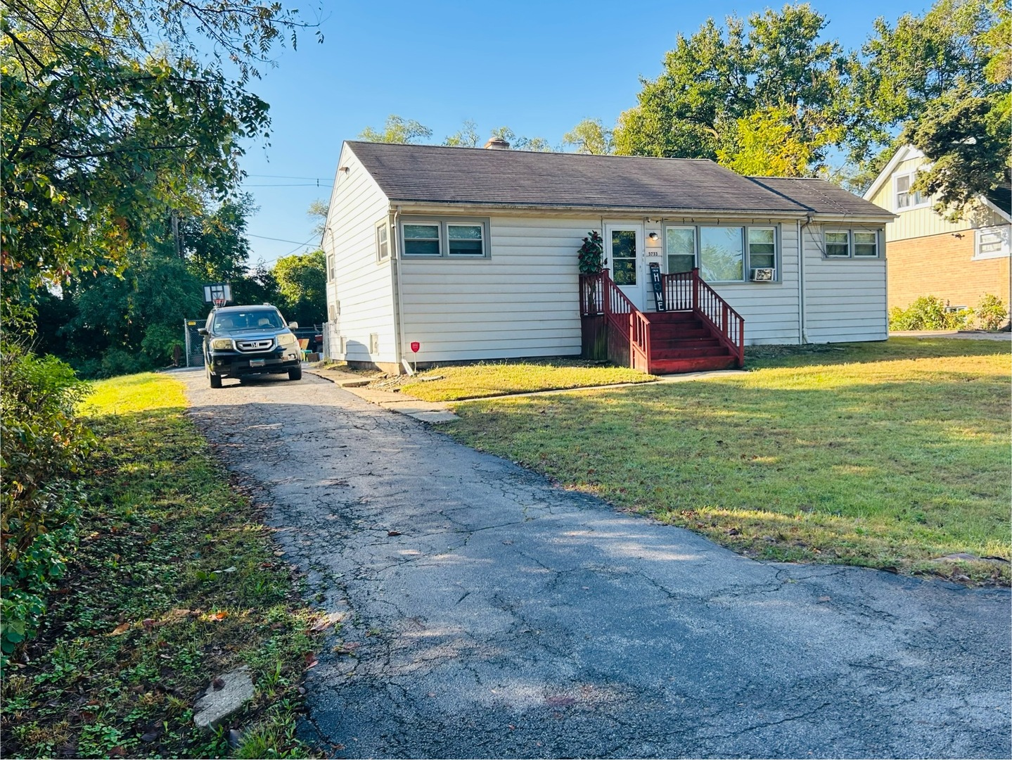 3733 W 157th Street Property Photo 2