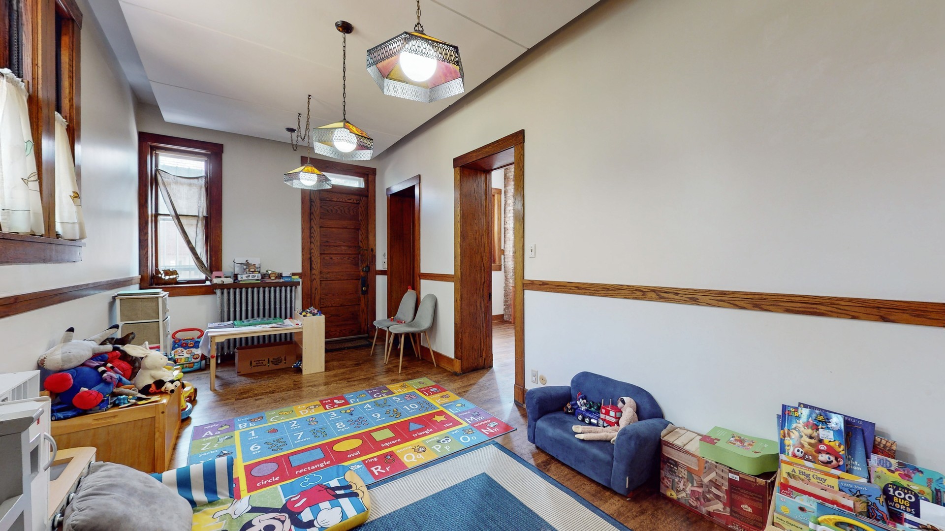 5235 S University Avenue Property Photo 29