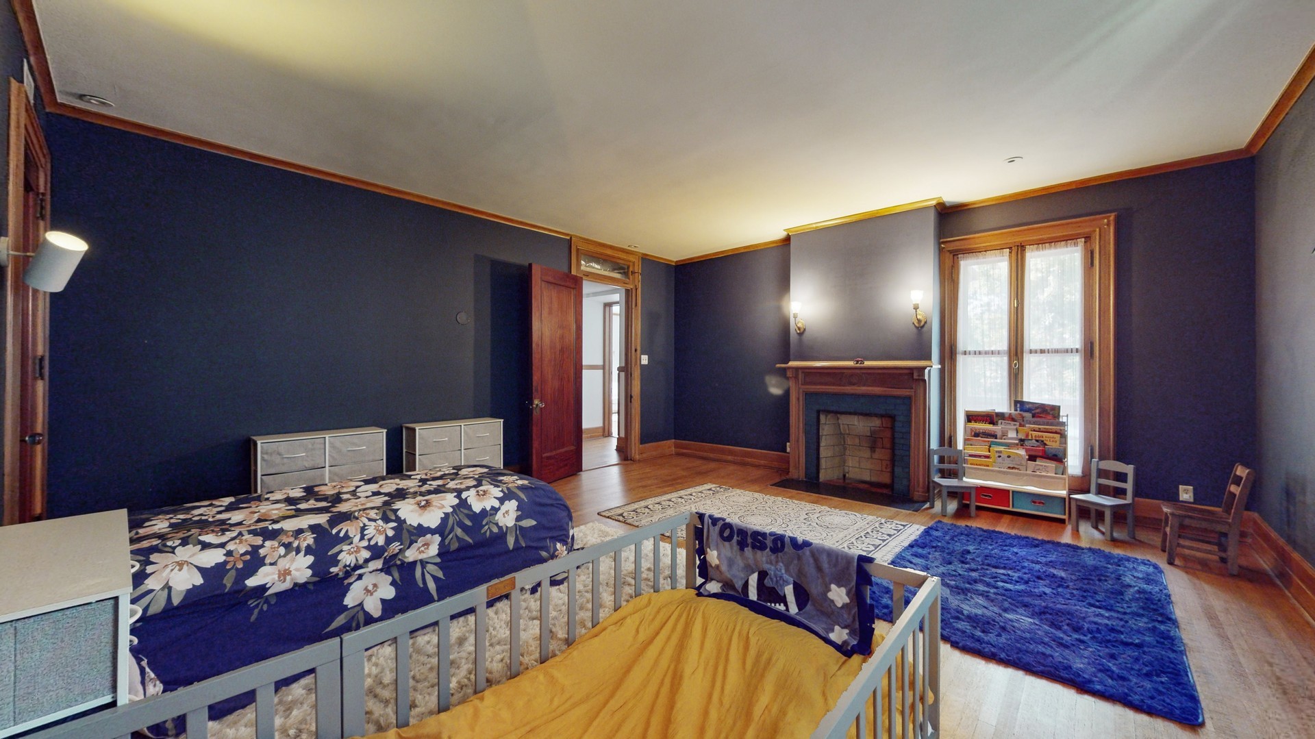 5235 S University Avenue Property Photo 38