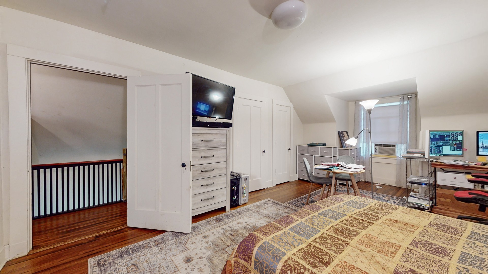 5235 S University Avenue Property Photo 50