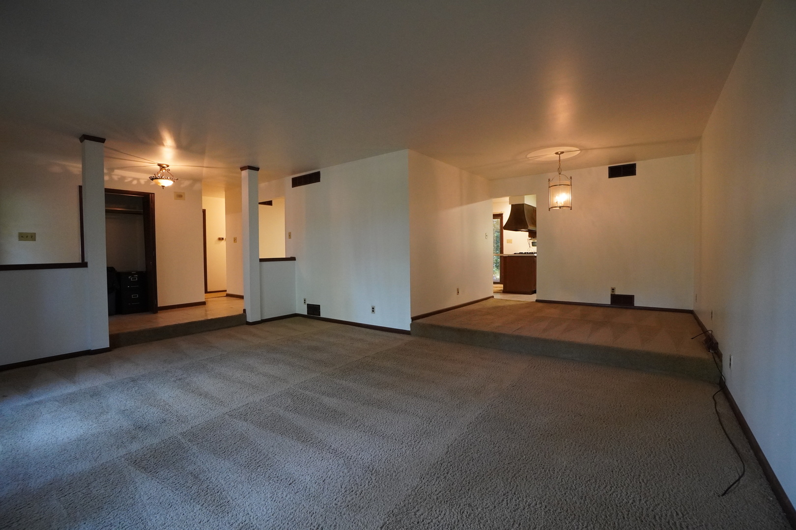960 W 66th Avenue Property Photo 10