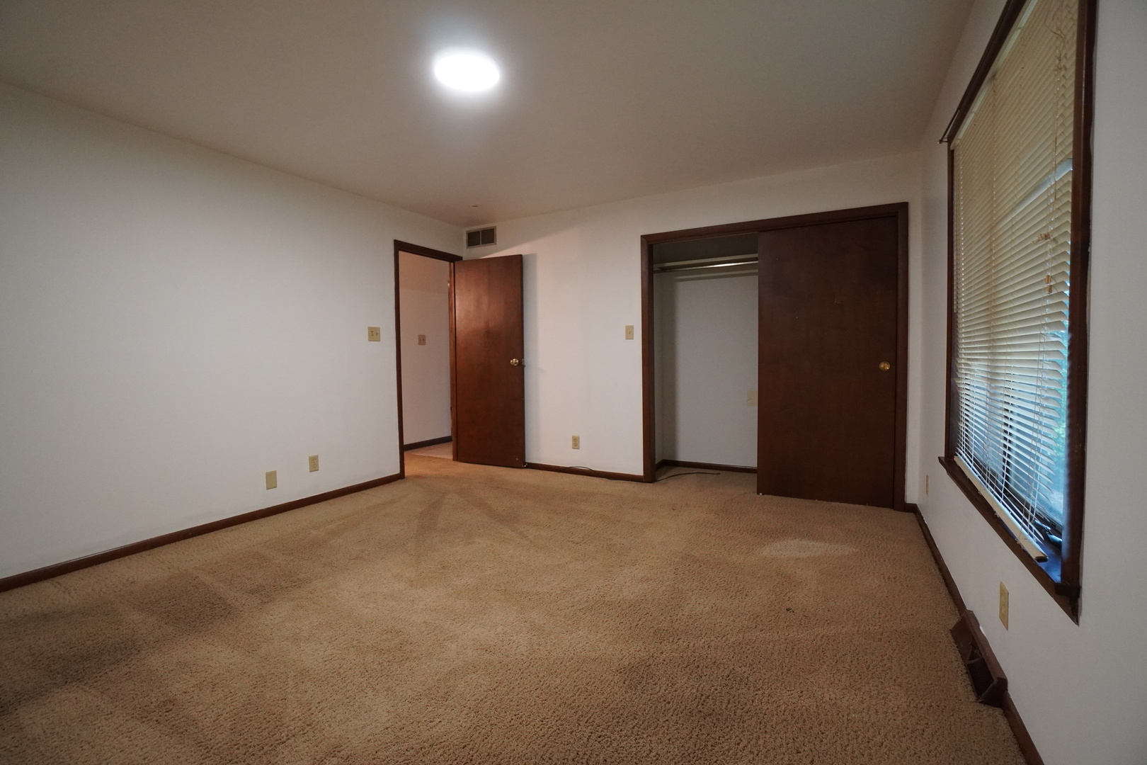 960 W 66th Avenue Property Photo 25