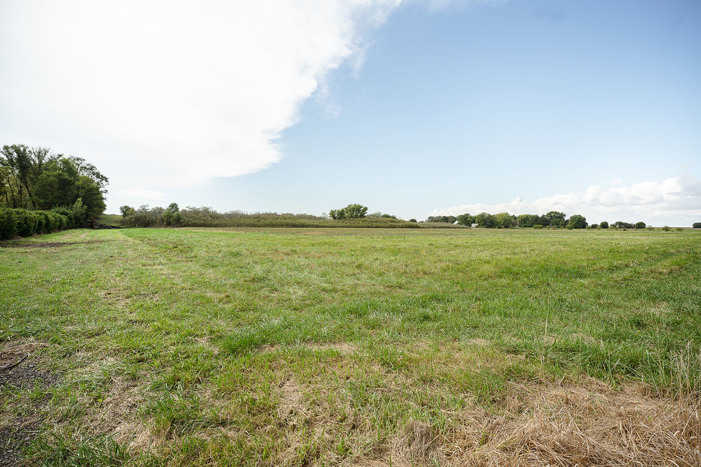 3075 N Property Photo 15