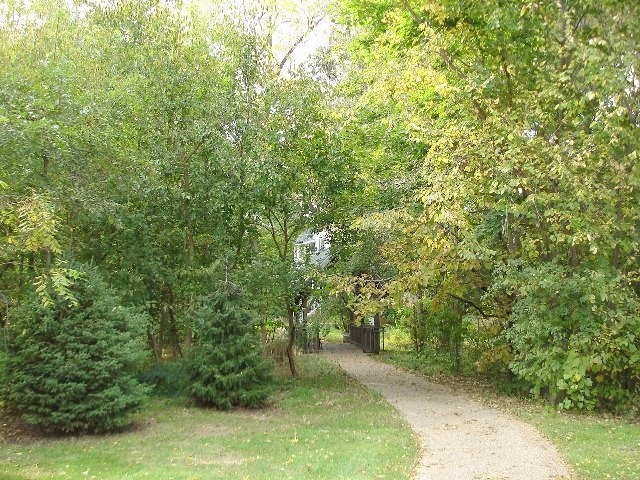3006 Rolling Oaks Road Property Photo 9