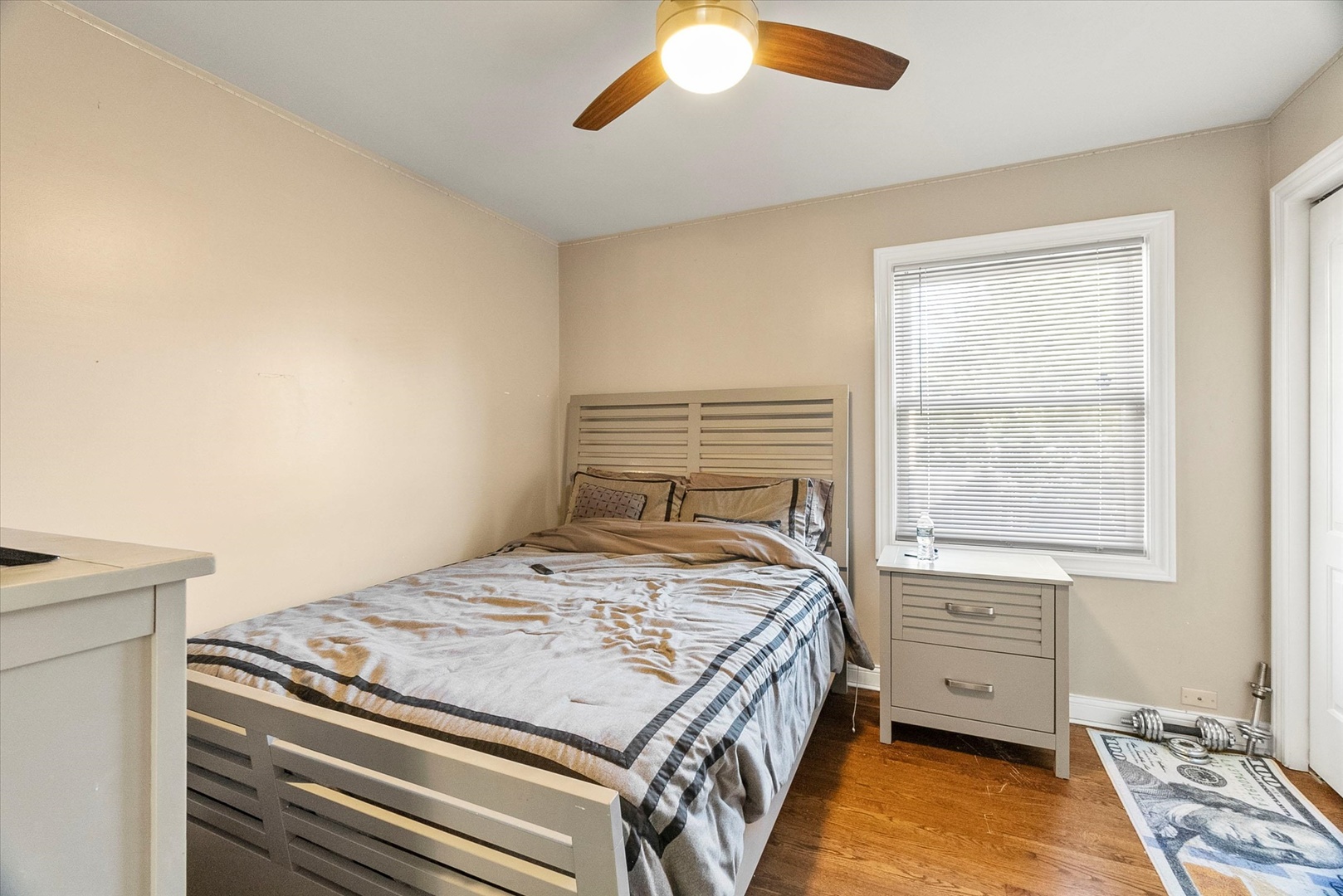 15509 Drexel Avenue Property Photo 9
