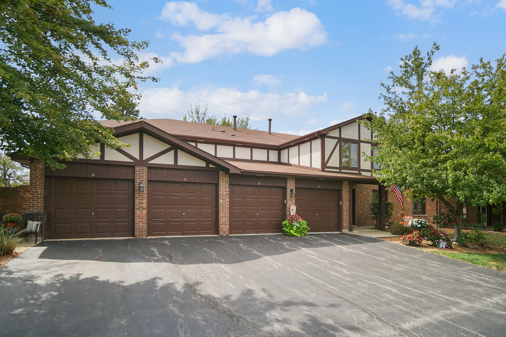 9809 Mill Drive B2 Property Photo