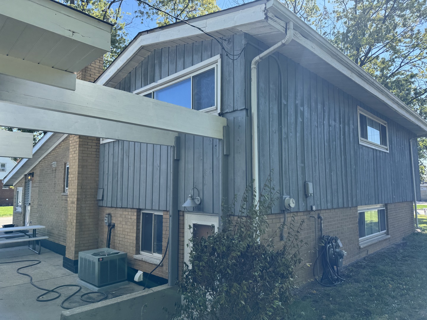 11324 W Grand Ave Property Photo 5