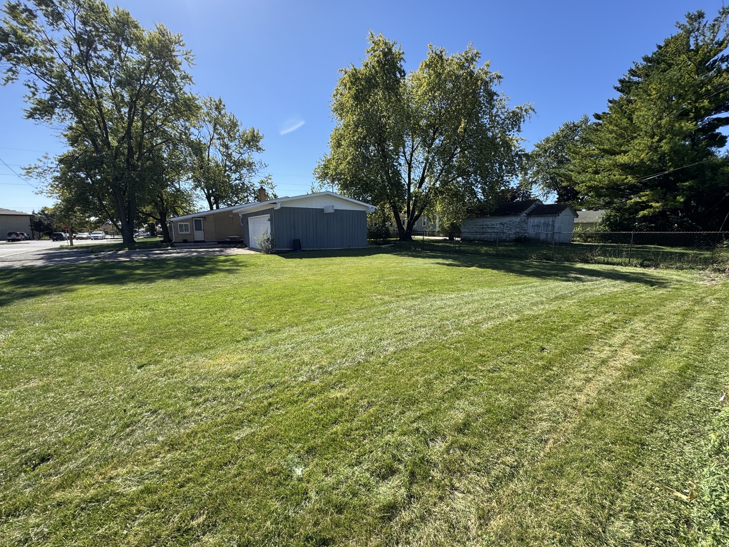 11324 W Grand Ave Property Photo 8