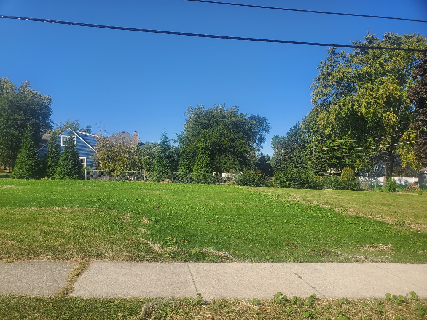 2646 Maple Street Property Photo 1