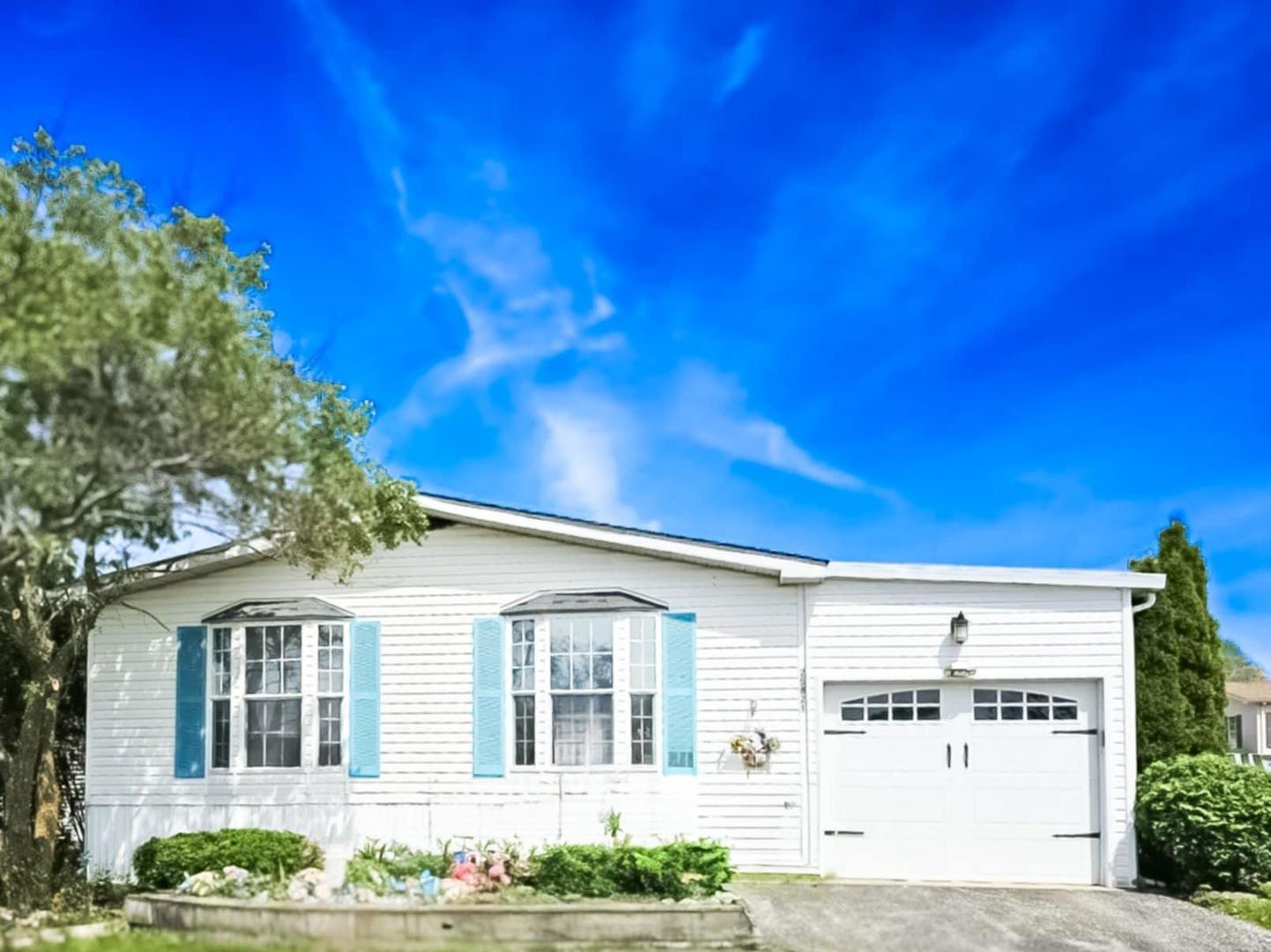 25821 Merion Drive Property Photo 1