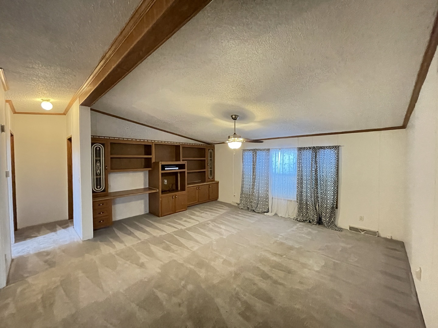 25821 Merion Drive Property Photo 8