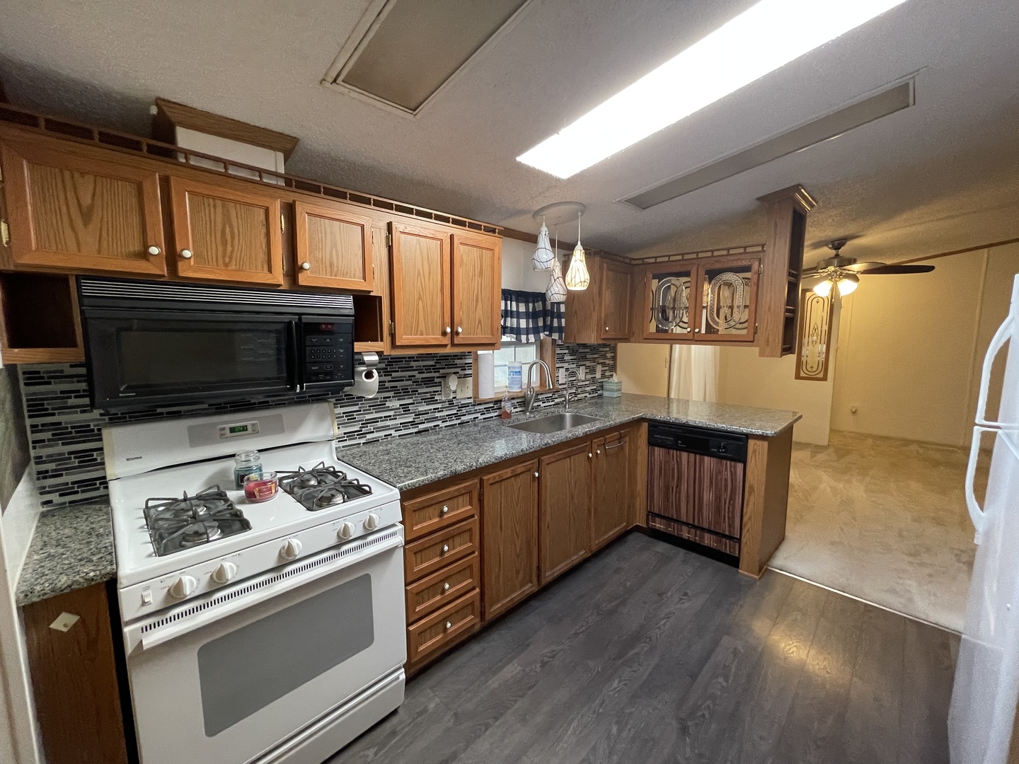 25821 Merion Drive Property Photo 16