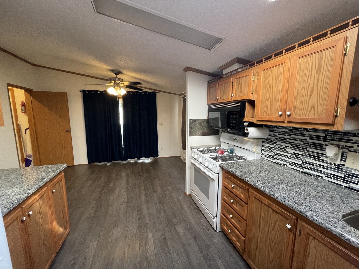 25821 Merion Drive Property Photo 18