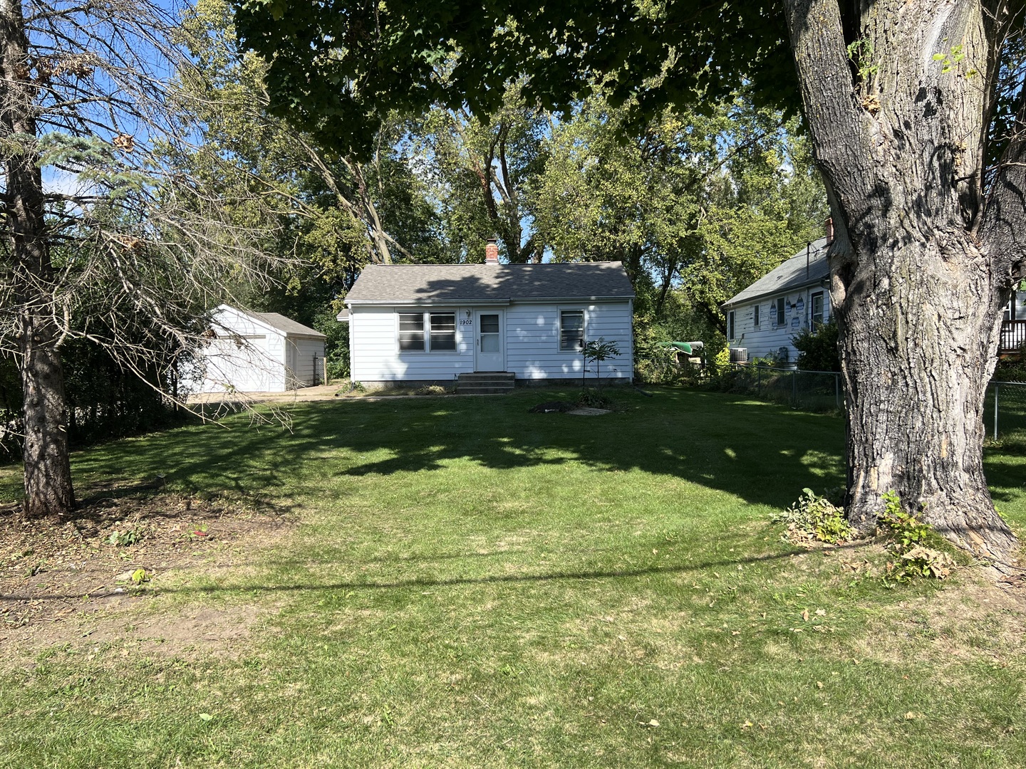 1902 Will James Road Property Photo 1