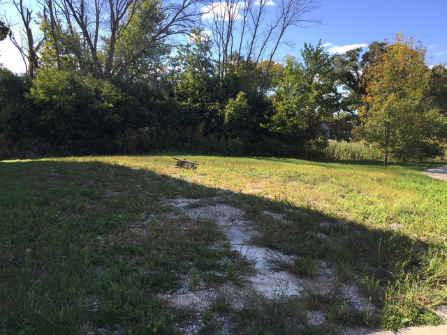 18229 W Banbury Drive Property Photo 1