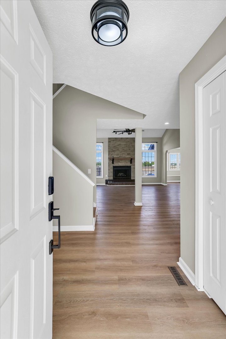 2501 Woodridge Place Property Photo 16