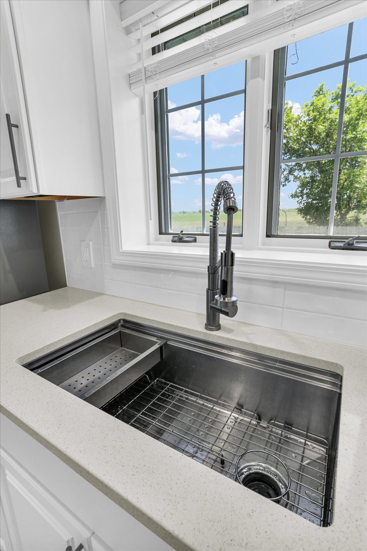 2501 Woodridge Place Property Photo 45