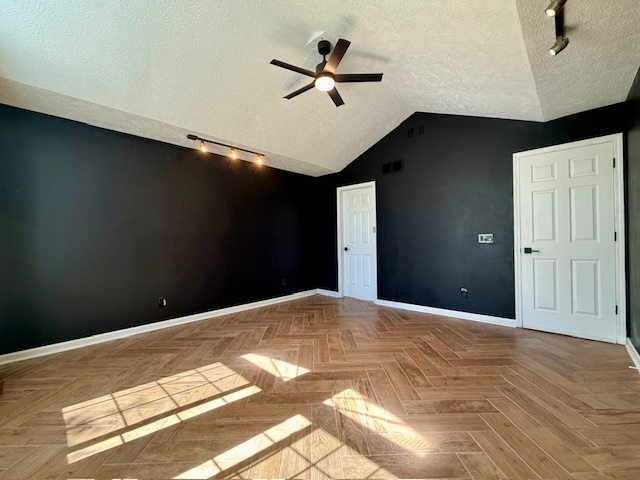 2501 Woodridge Place Property Photo 76