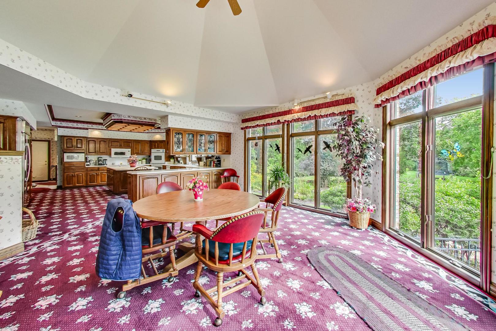 3s201 S Raddant Road Property Photo 18