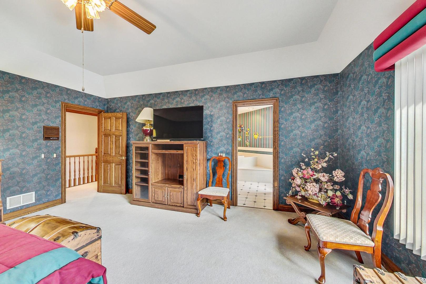 3s201 S Raddant Road Property Photo 32