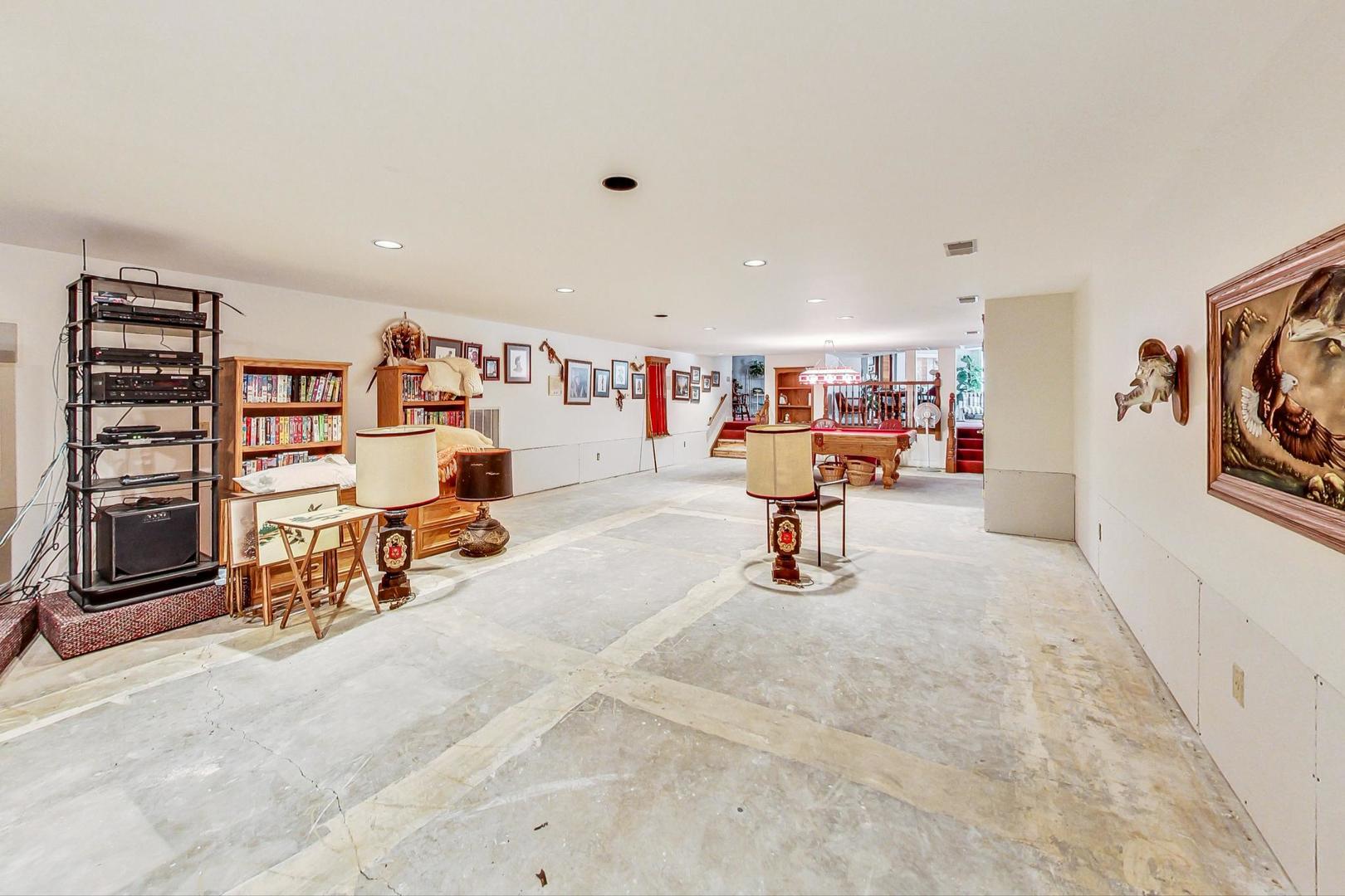 3s201 S Raddant Road Property Photo 40