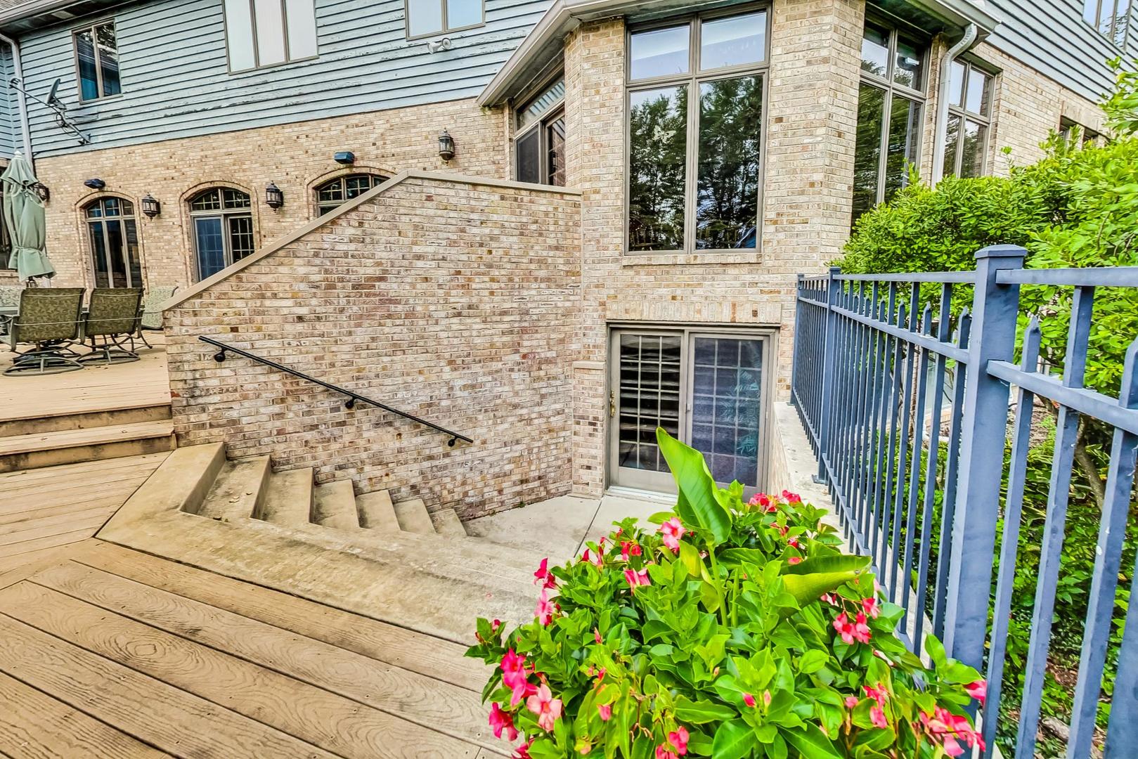 3s201 S Raddant Road Property Photo 50
