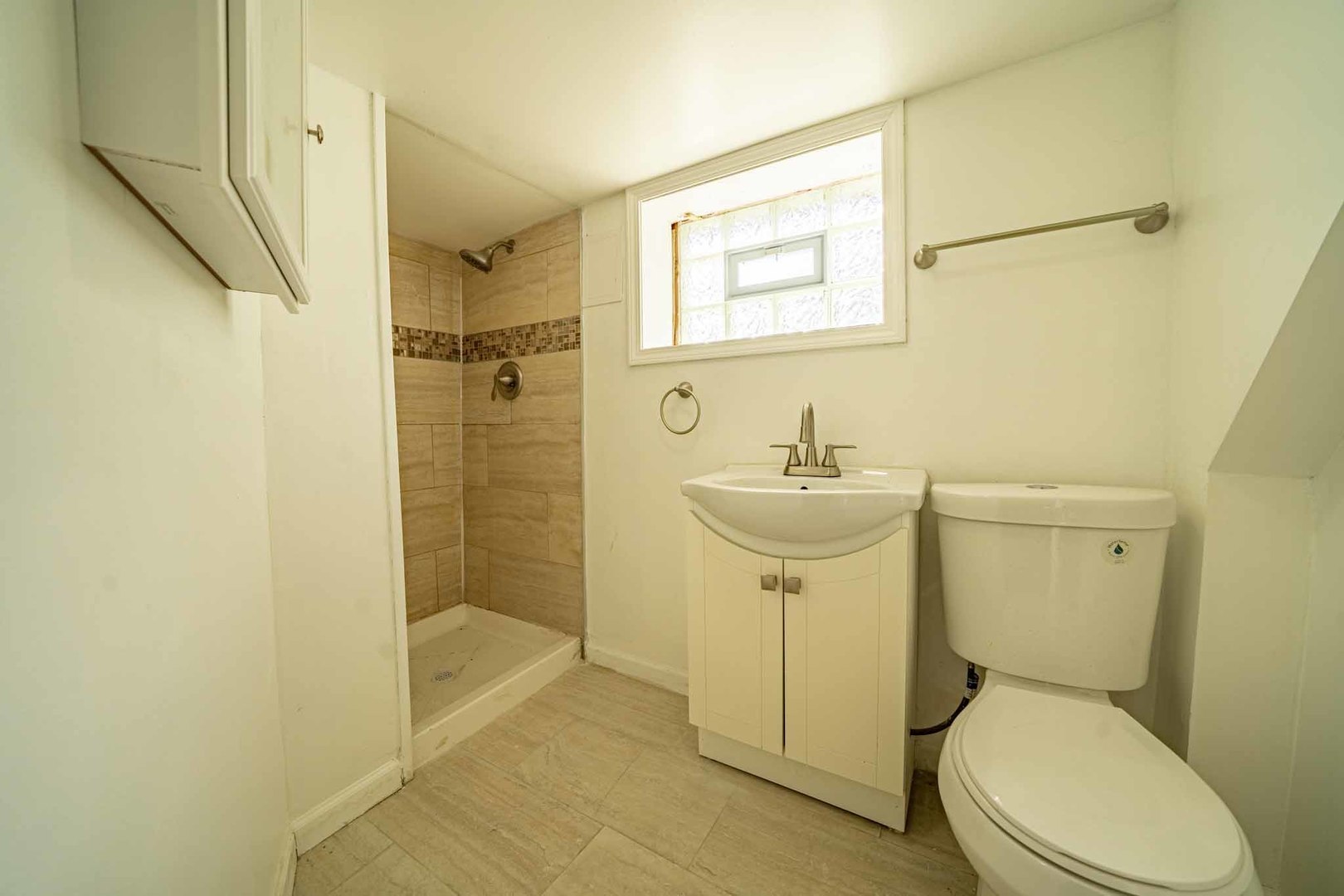 8616 S Emerald Avenue Property Photo 10
