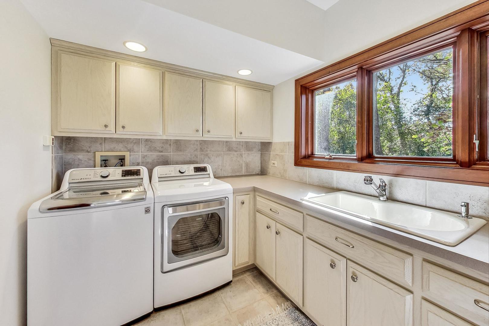 132 N Wynstone Drive Property Photo 39