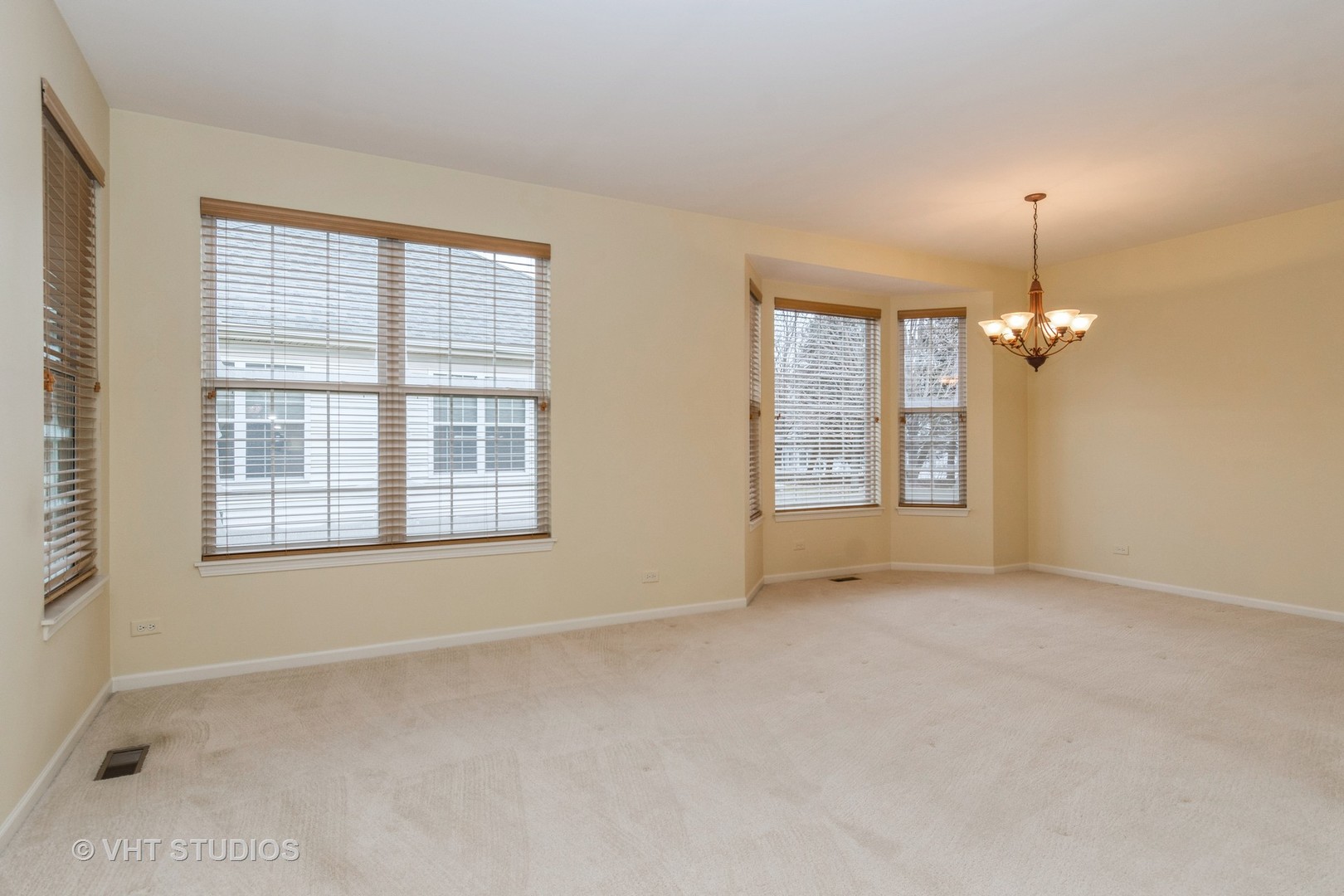 1181 Barkston Court Property Photo 5