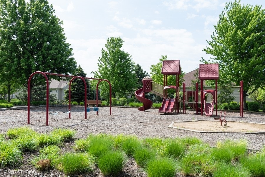 1181 Barkston Court Property Photo 40