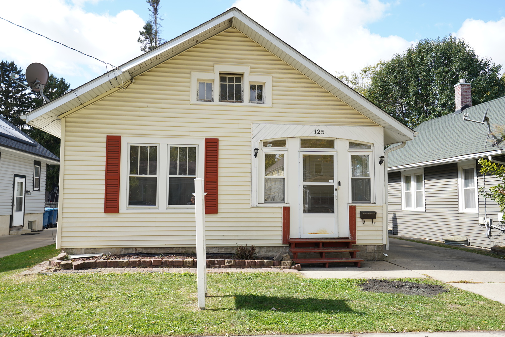 425 Bangs Street Property Photo 1