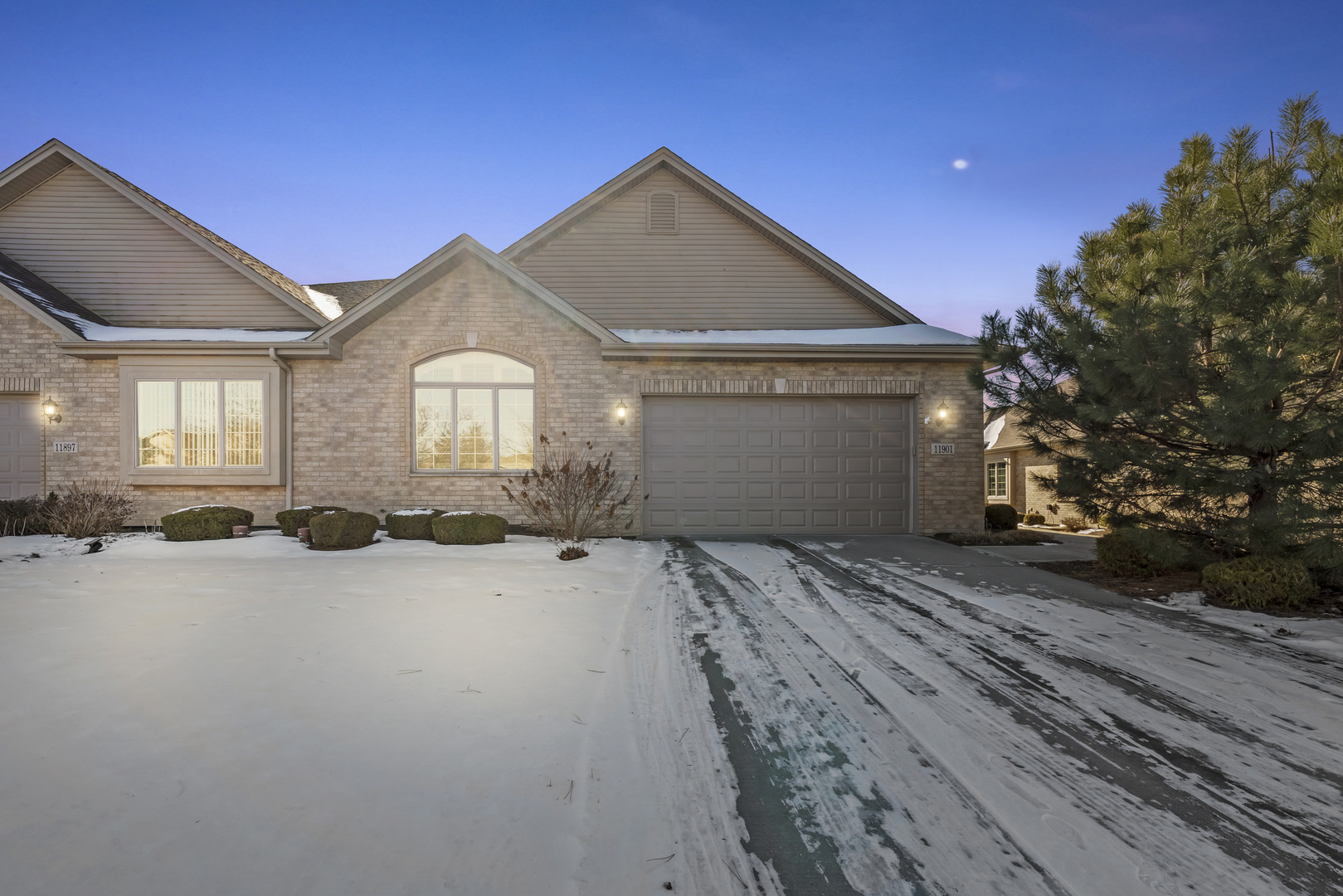 11901 Tower Bridge Drive Property Photo