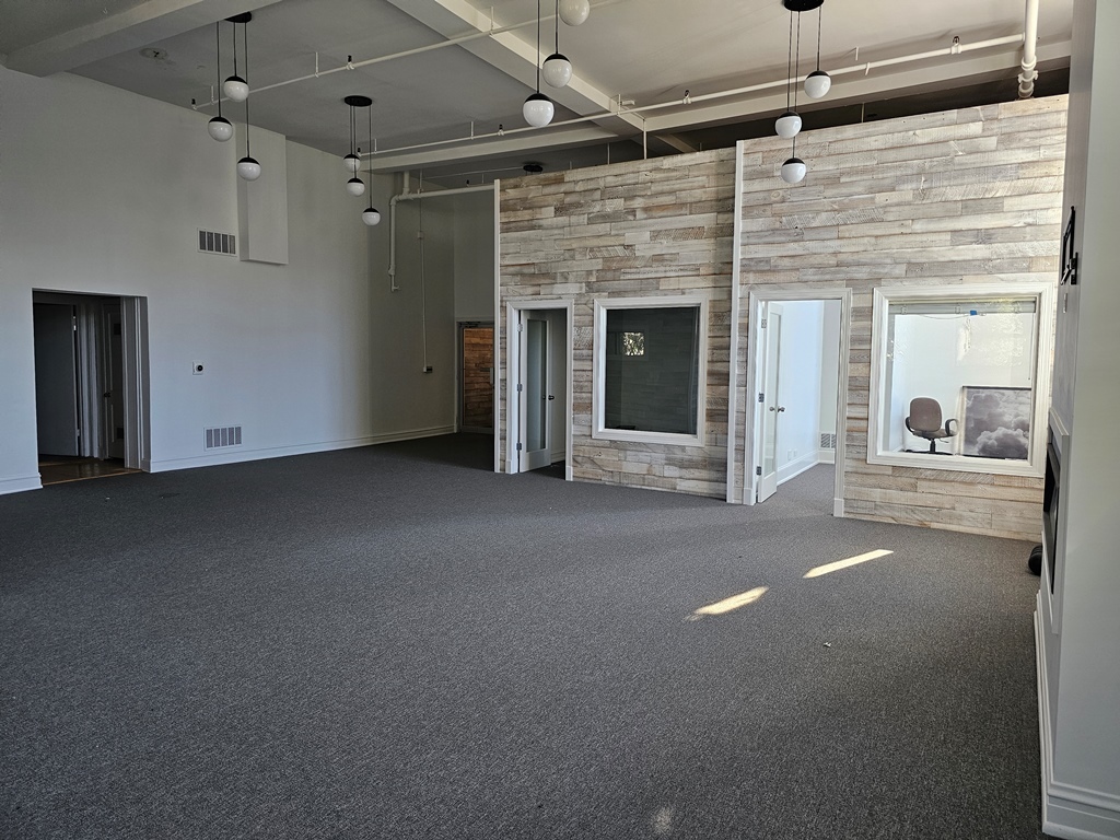 2411 N Clybourn Avenue 2r Property Photo 3
