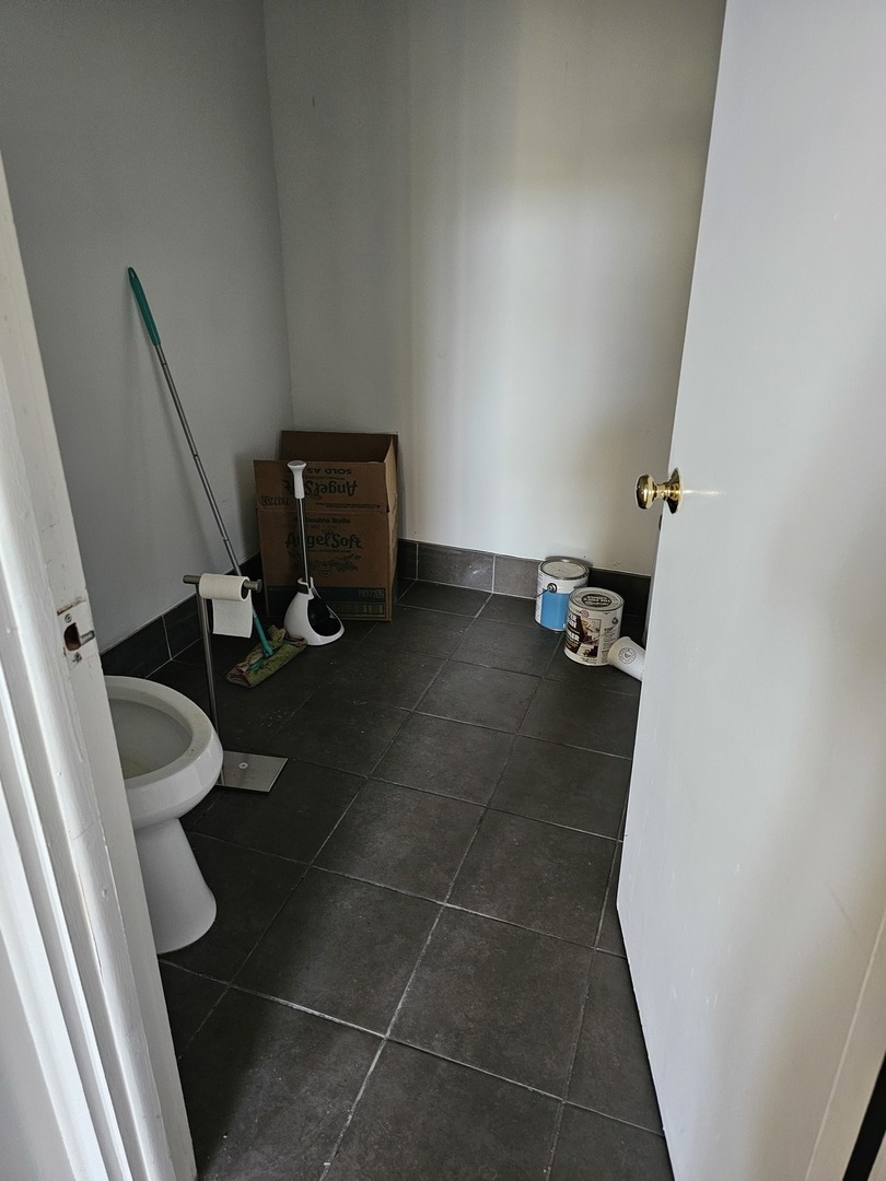 2411 N Clybourn Avenue 2r Property Photo 6