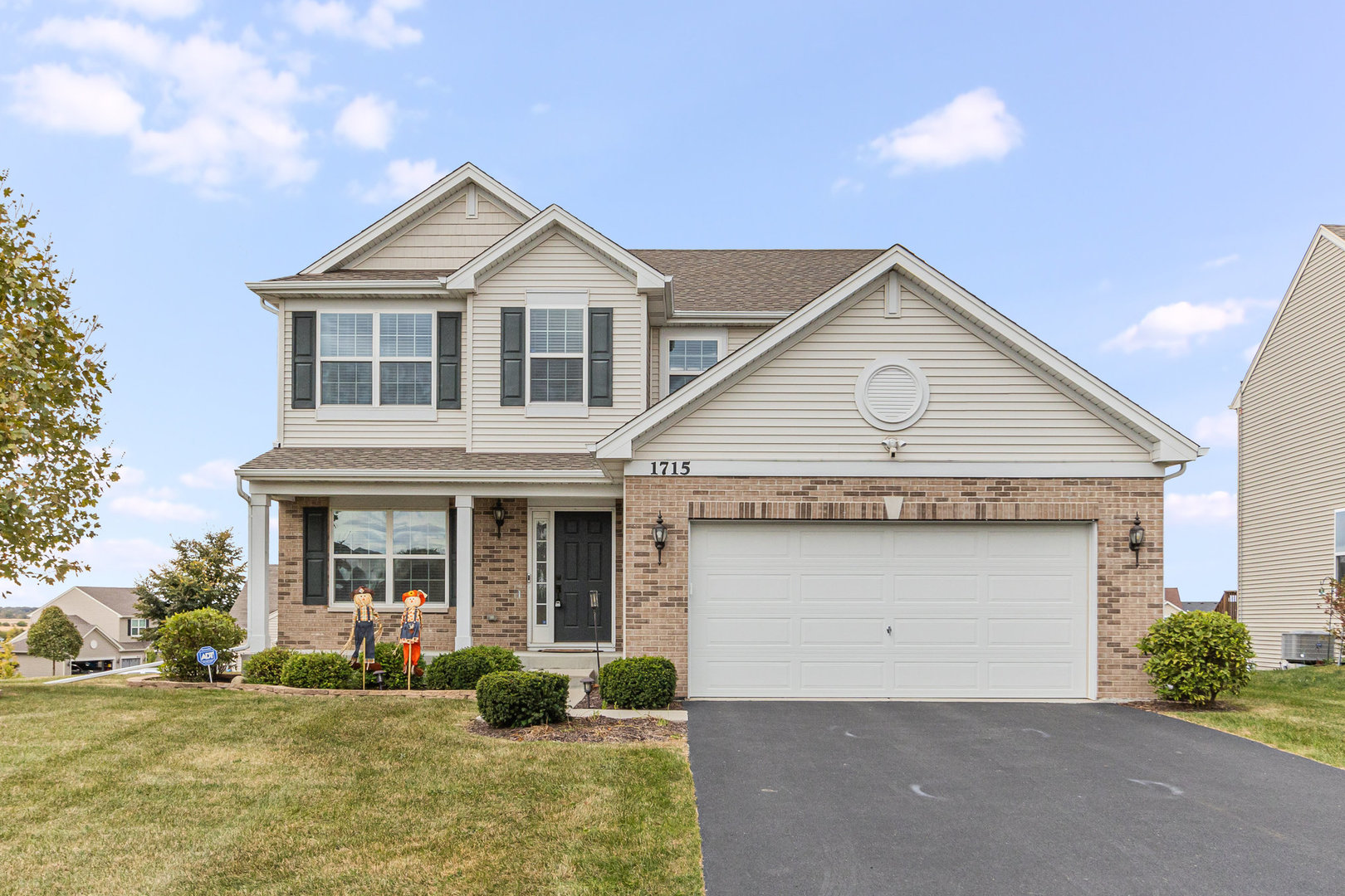 1715 Wildspring Parkway Property Photo 1