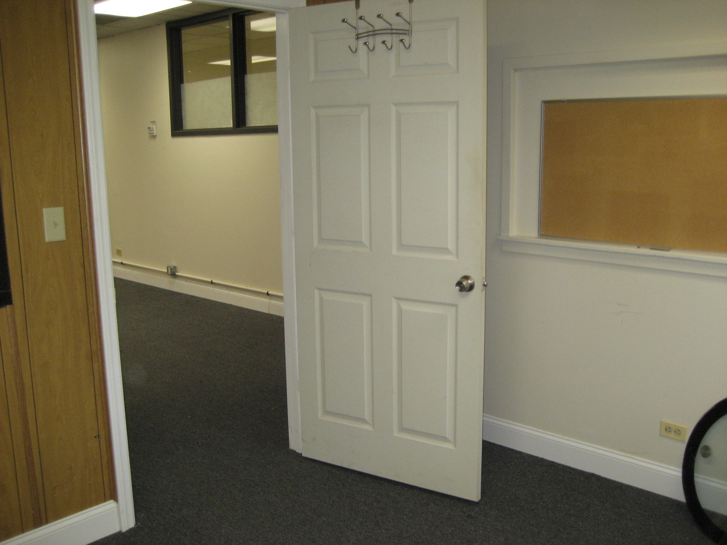 1040 S Milwaukee Avenue Property Photo 10