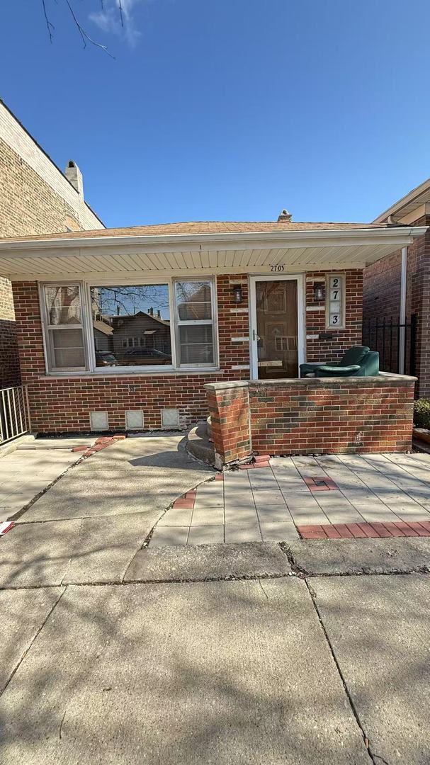2703 S Lowe Avenue Property Photo