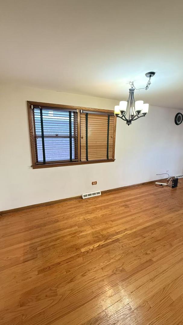 2703 S Lowe Avenue Property Photo 3