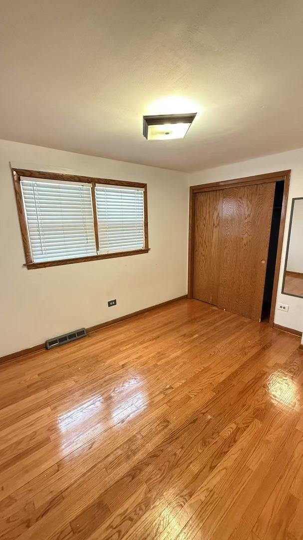 2703 S Lowe Avenue Property Photo 5