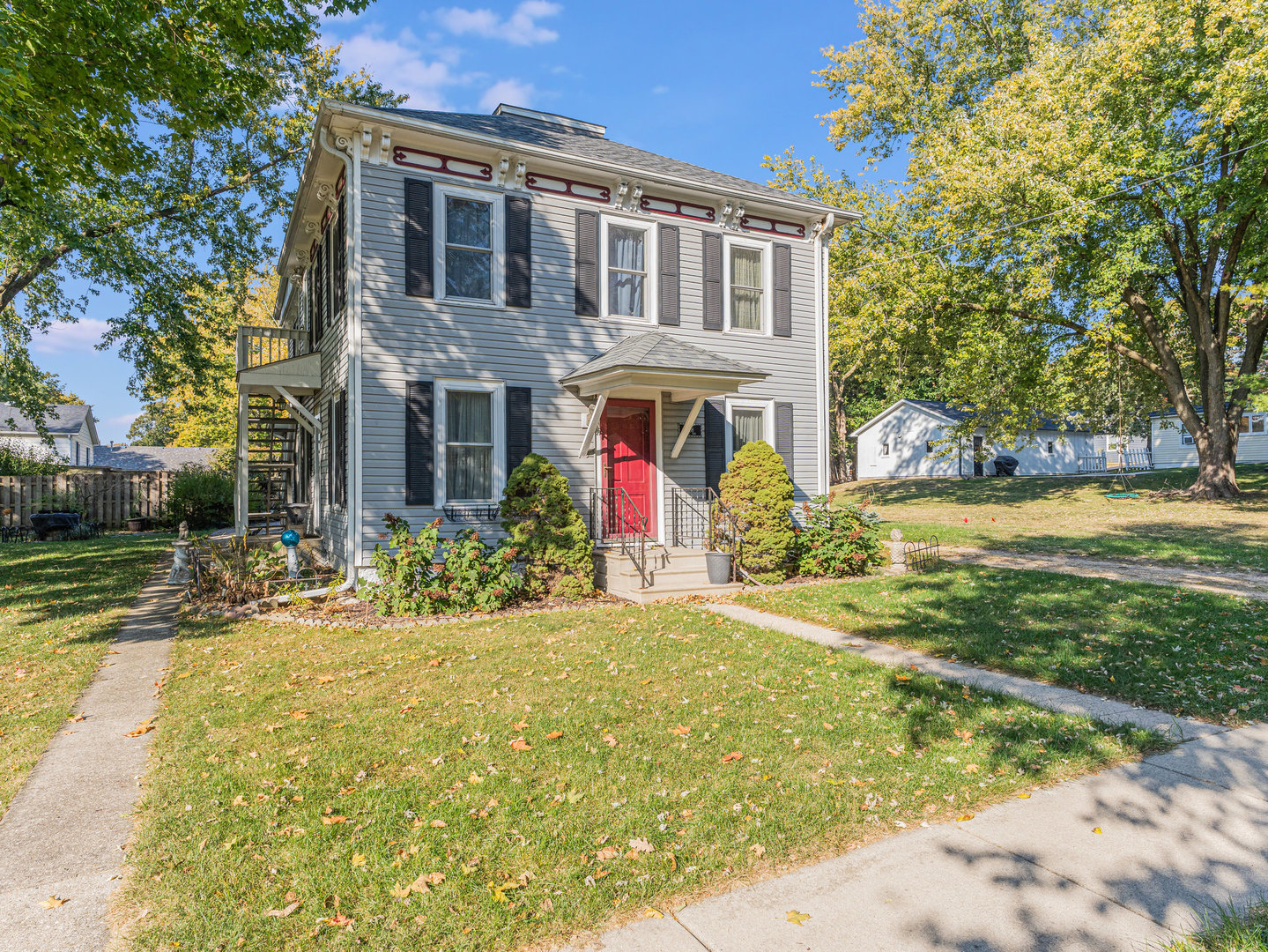 208 N Babcock St Property Photo 4