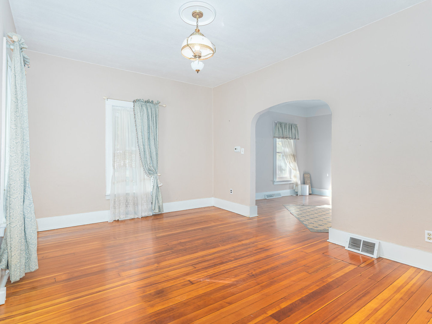 208 N Babcock St Property Photo 19