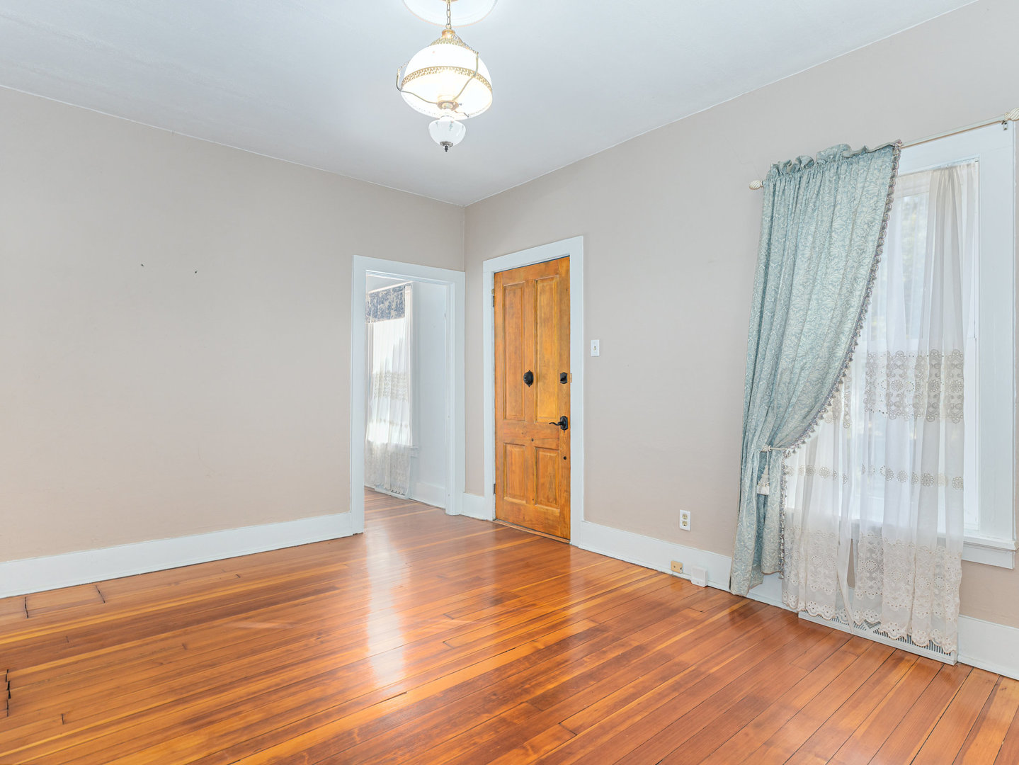 208 N Babcock St Property Photo 21