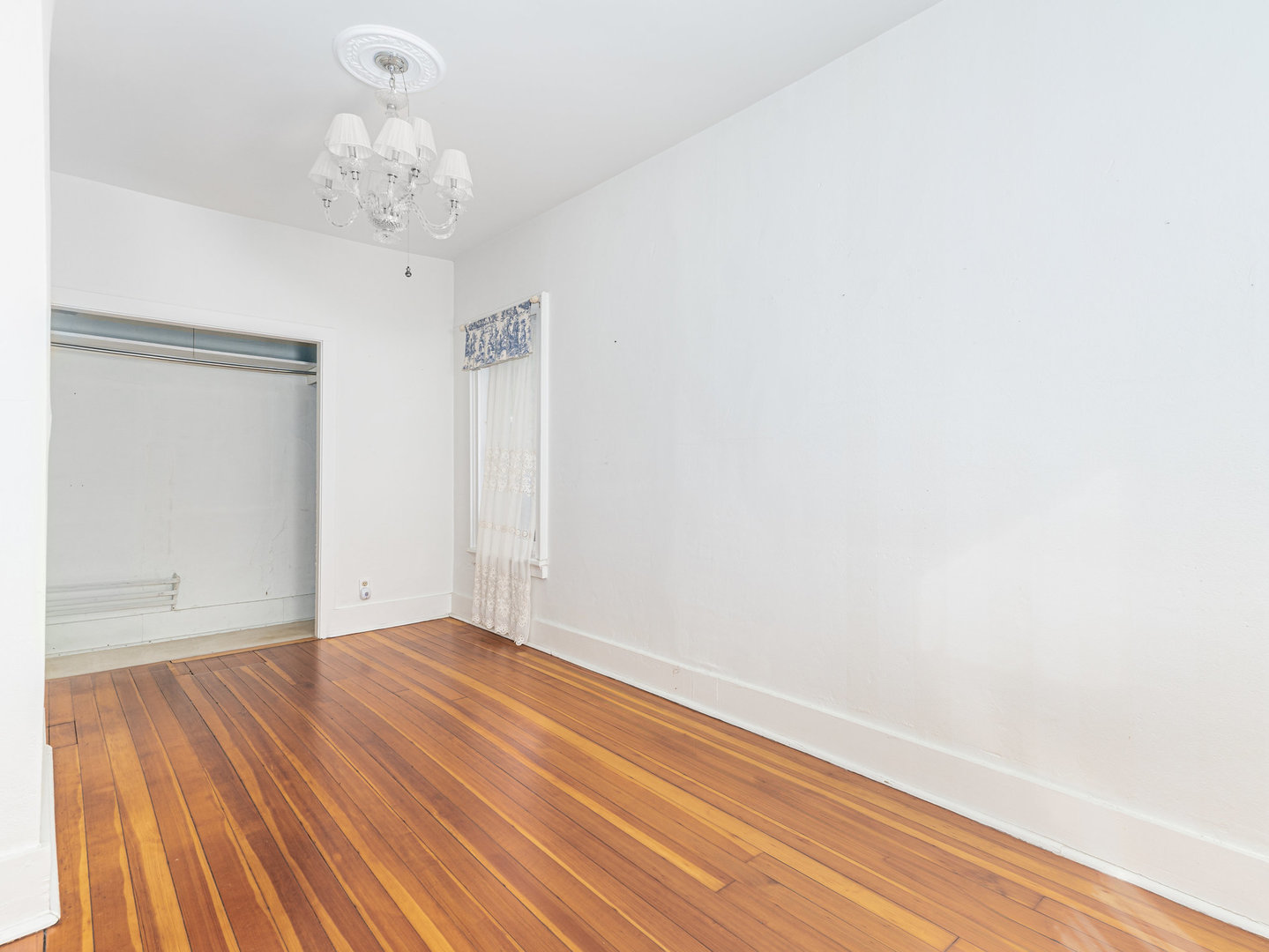 208 N Babcock St Property Photo 22
