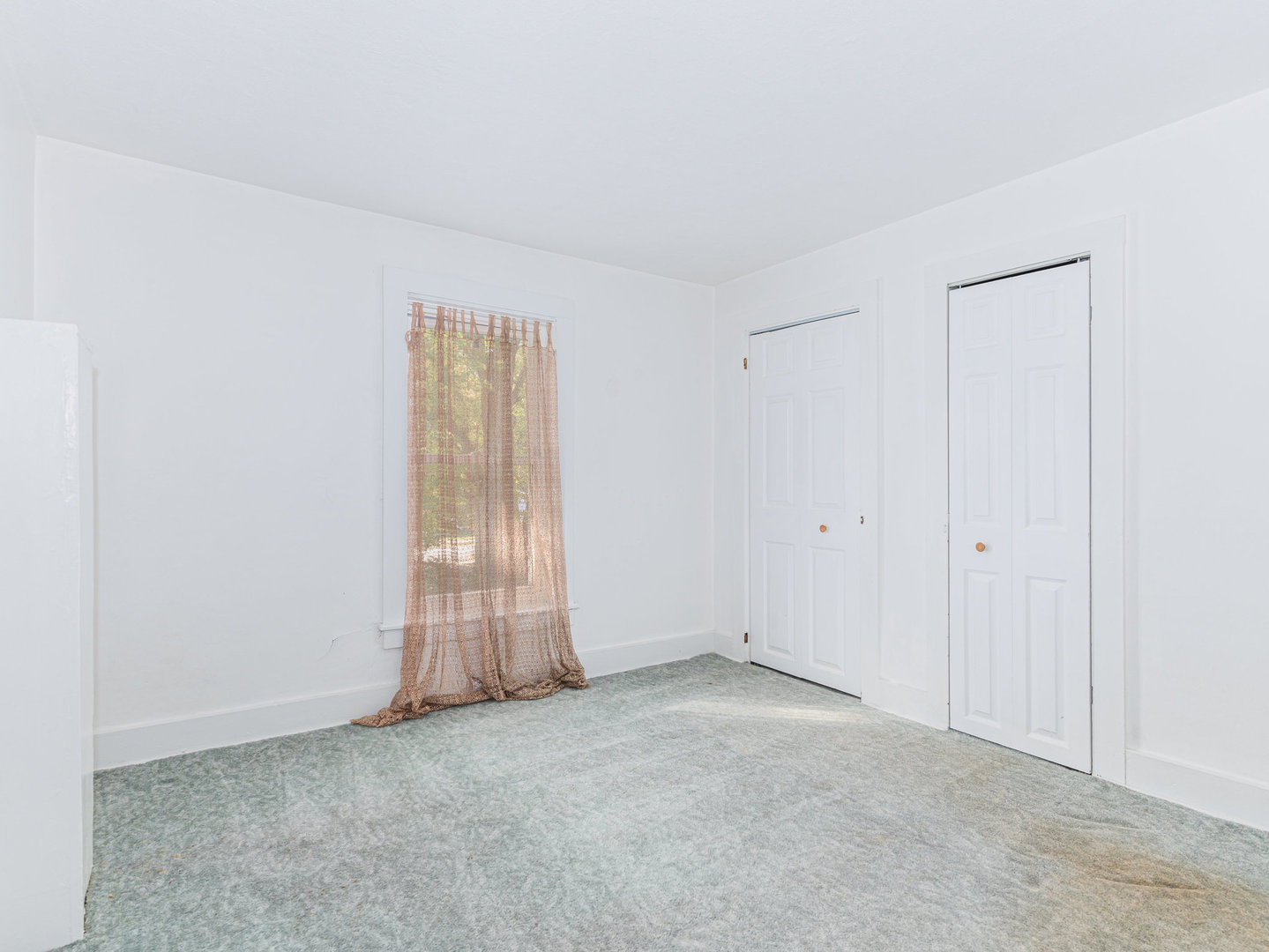 208 N Babcock St Property Photo 28