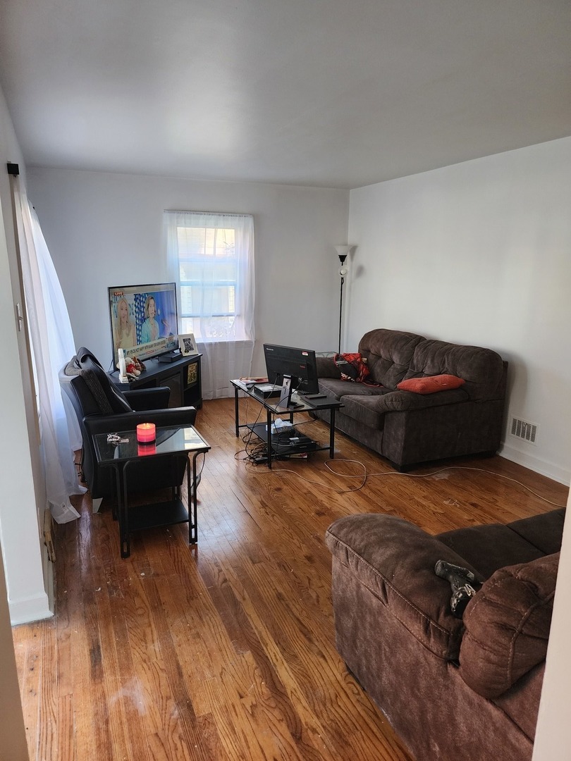 1351 Highridge Parkway Property Photo 4