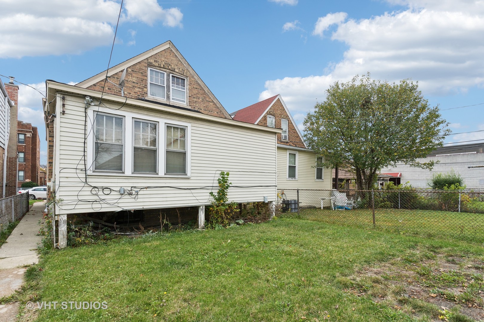 10238 S Vernon Avenue Property Photo 15