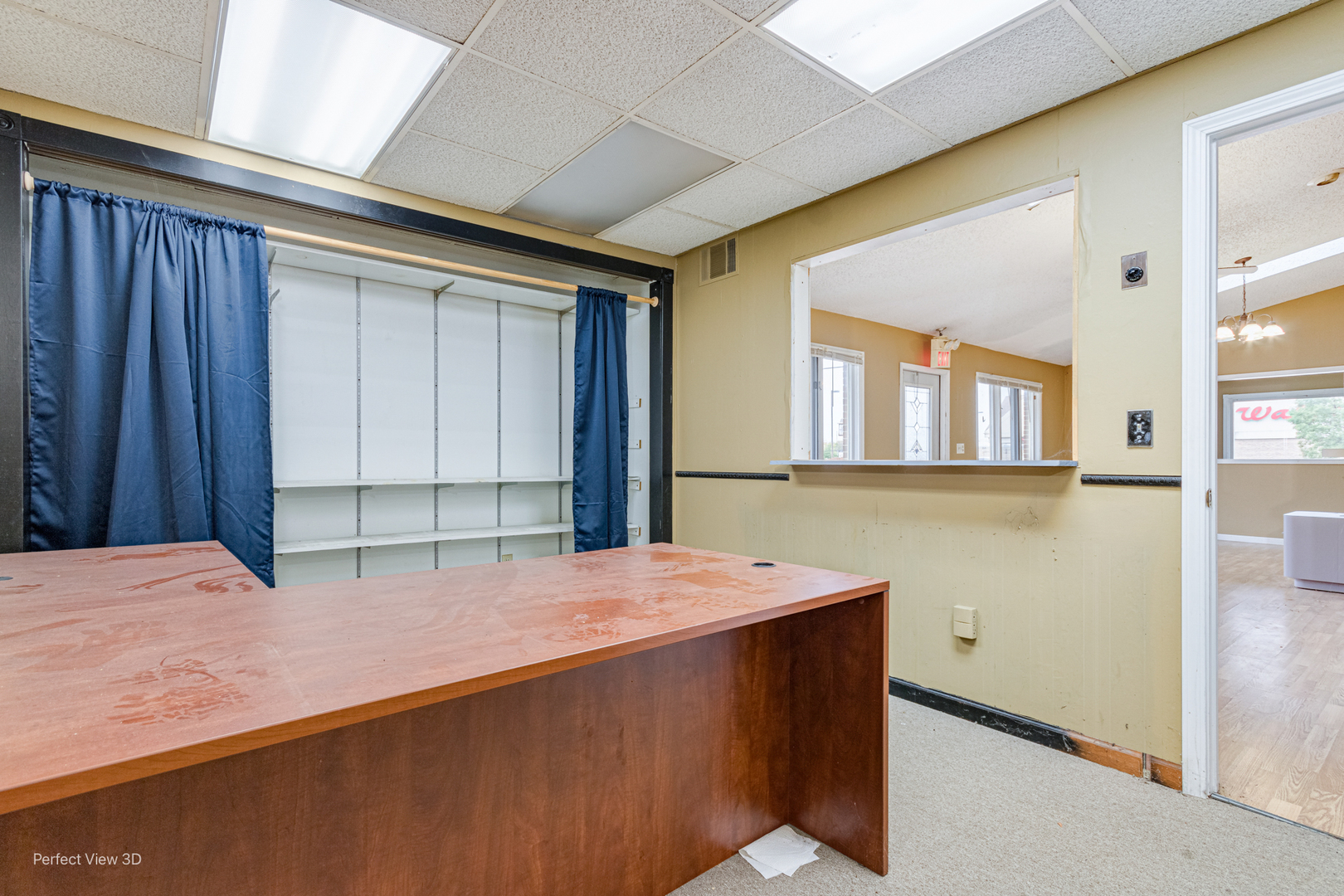 1561 N Division Street Property Photo 8